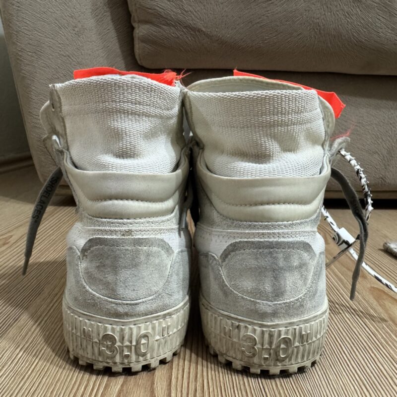 Off White Court High 5