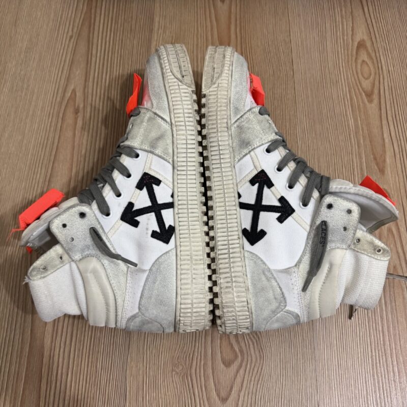 Off White Court High 8