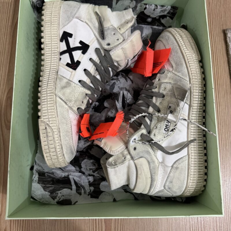 Off White Court High 9